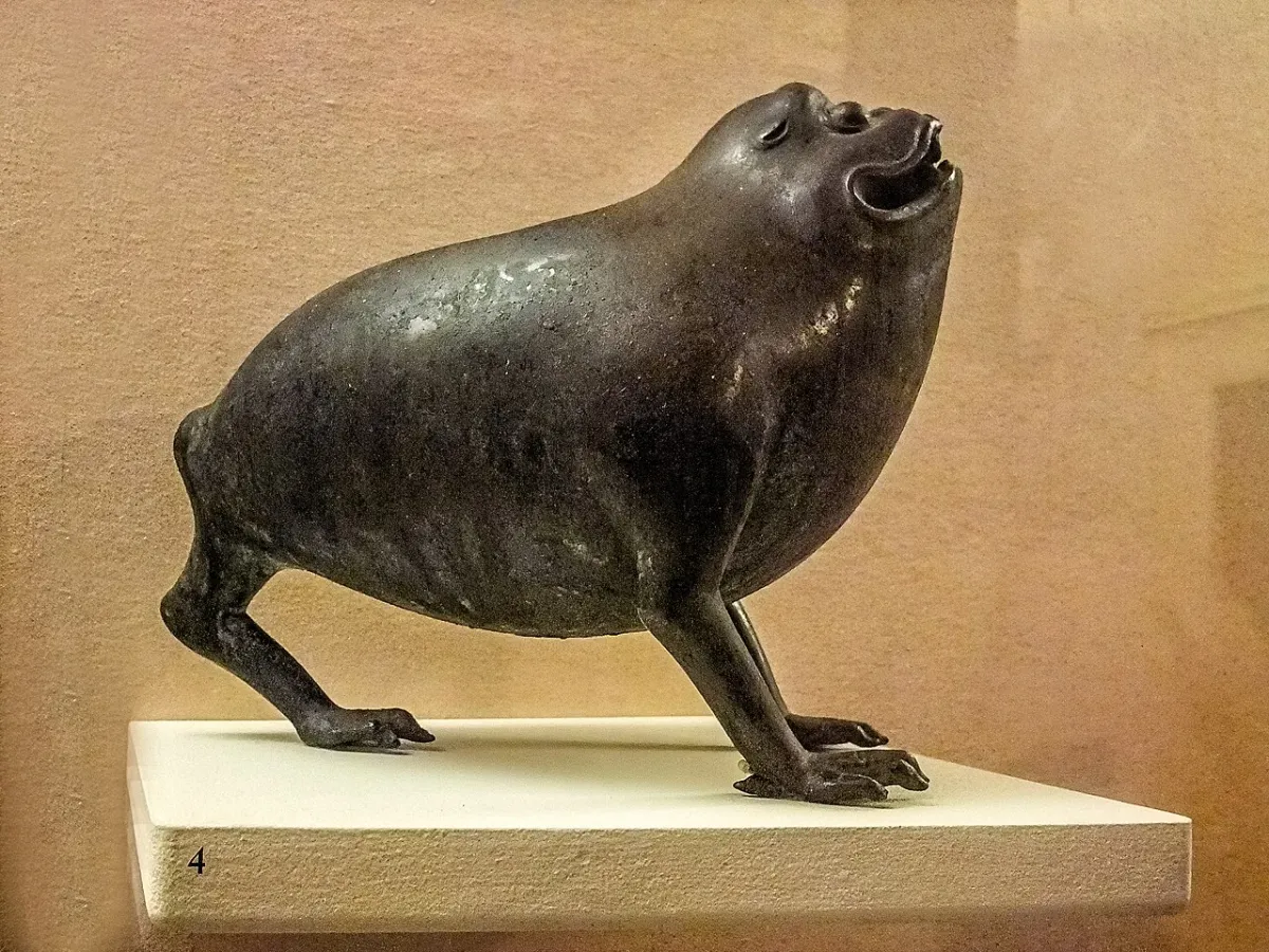 Eighteenth-century Chinese three-legged toad bronze